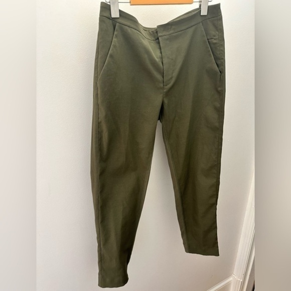 Lululemon Straight  Leg Pants Size 6 - Picture 1 of 8